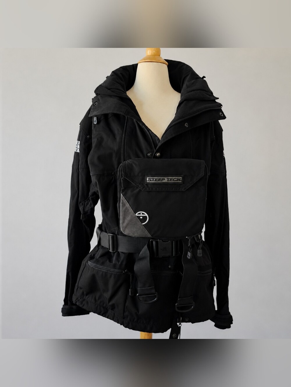β« TNF Steep Tech β« - Picture 2 of 12